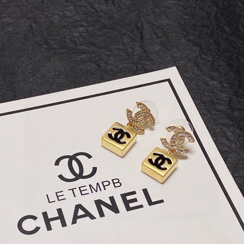 Ch**el earrings